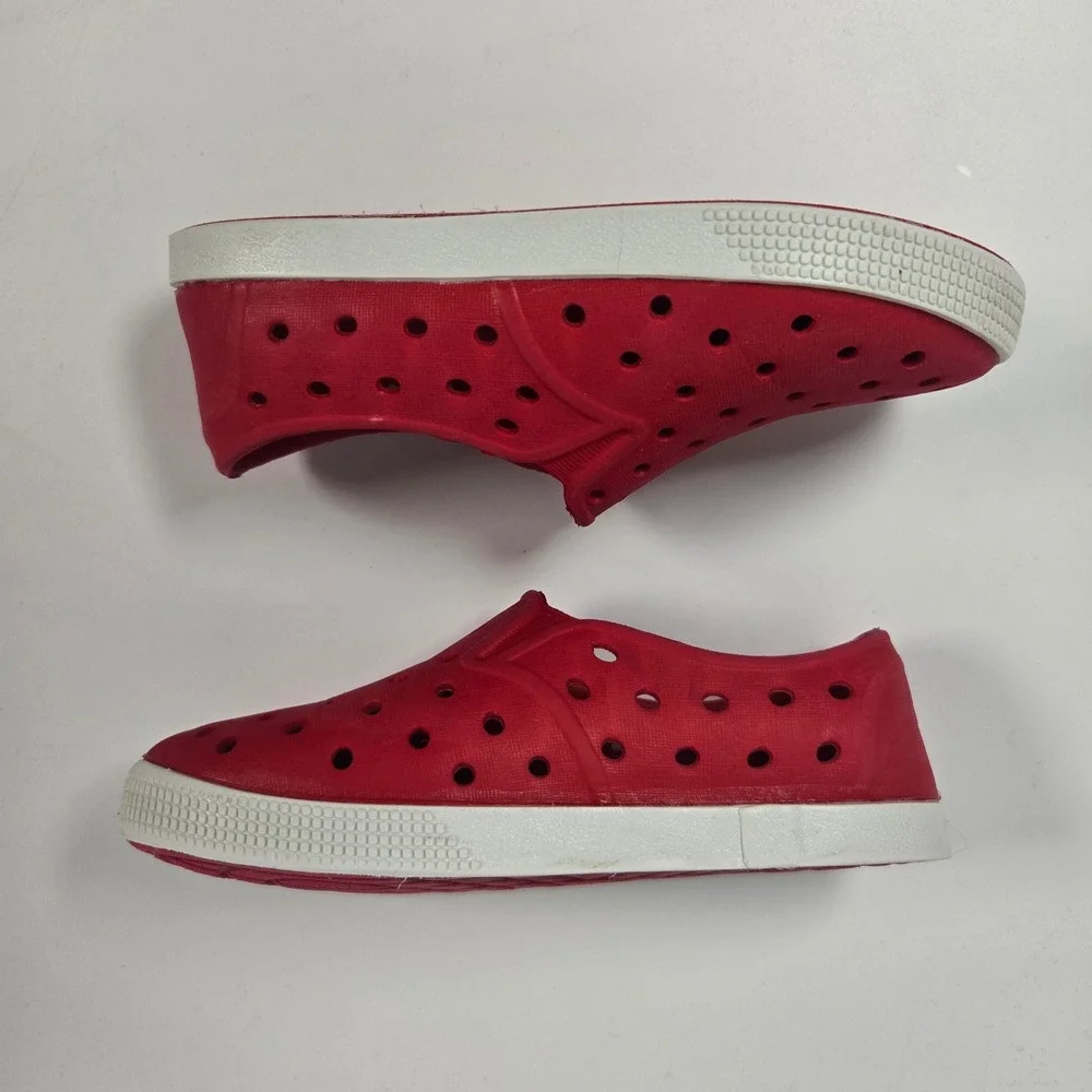 Old Navy Slip On Water‎ Shoes Kids 9 Red Perforated EVA Summer Beach Sneakers